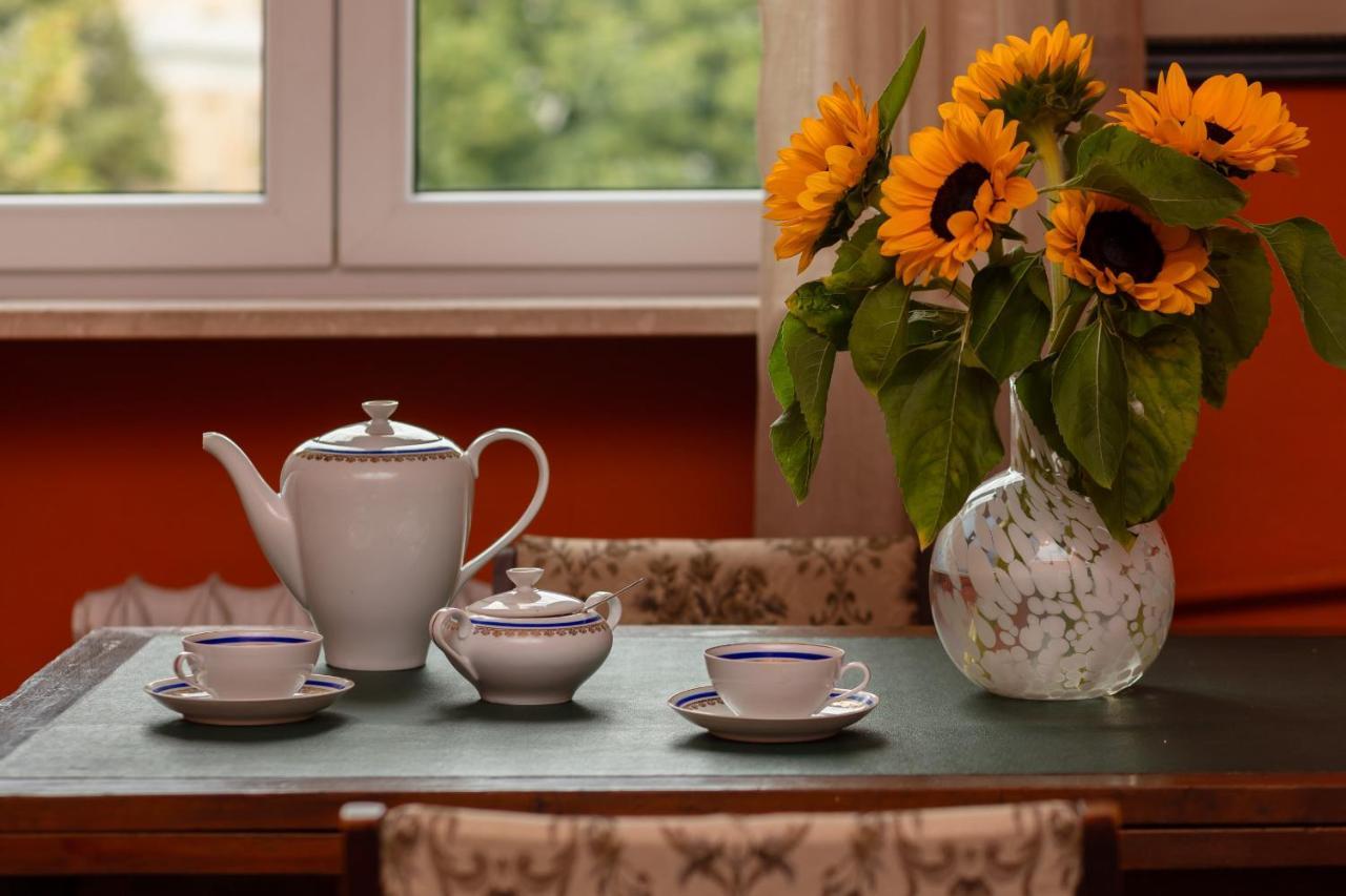Warsaw New Town Square Apartment For 5 Guests By Noclegi Renters エクステリア 写真