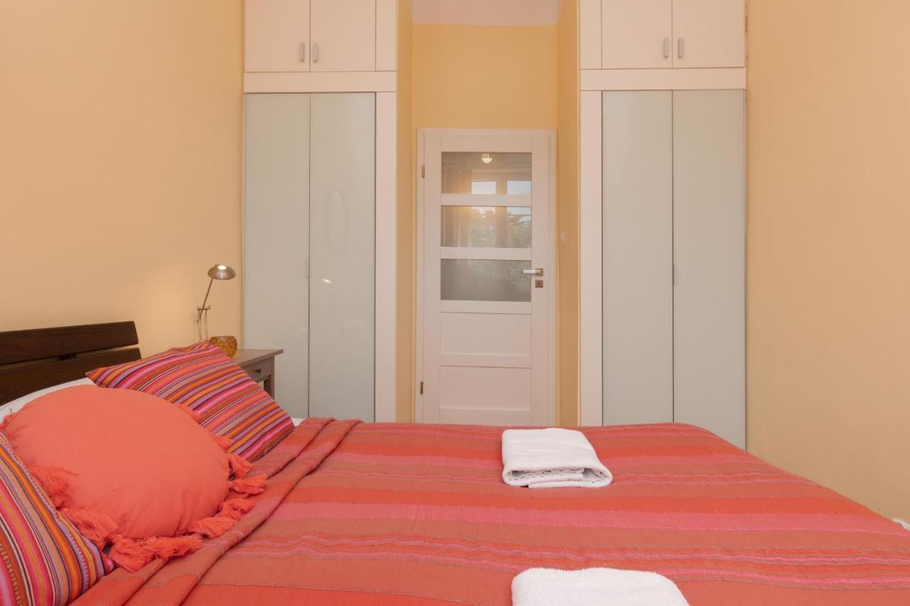 Warsaw New Town Square Apartment For 5 Guests By Noclegi Renters エクステリア 写真